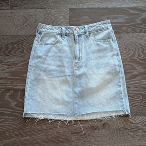 NWT Hollister Ultra High Rise Denim Jean Mini Skirt Size 1
